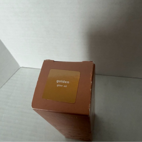 NIB Sol Body Glow Oil in Shade Golden 3.5 oz Tan Summer Vacation Beach Vegan - Picture 3 of 12